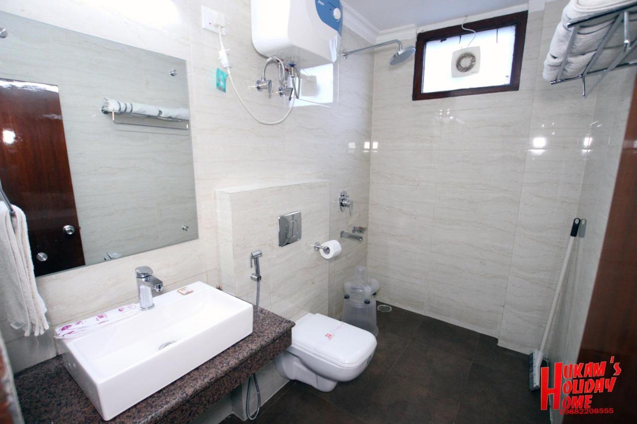Hotel Hukam'S Holiday Home Kasol Exterior photo