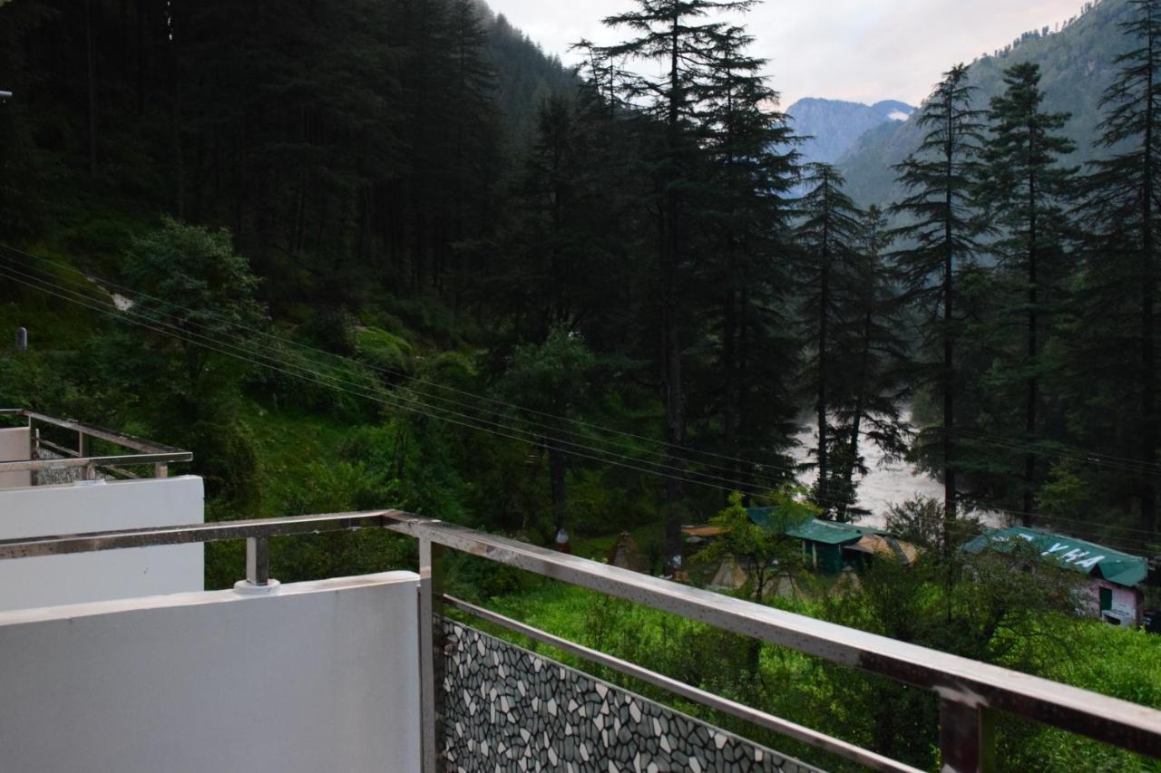 Hotel Hukam'S Holiday Home Kasol Exterior photo